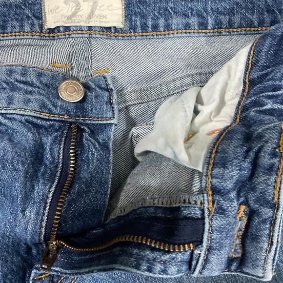 We The Free Free People Mid Rise Distressed Straight Leg Jeans Size 27 - Picture 7 of 13
